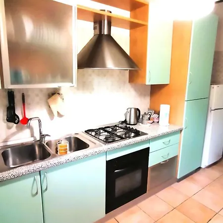 Il Sorriso Piano Terra A 5m Da Maria Cecilia Hospital アパート ルーゴ