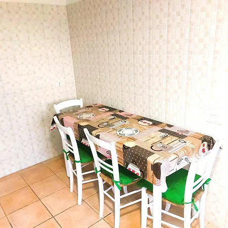 Il Sorriso Piano Terra A 5m Da Maria Cecilia Hospital ルーゴ