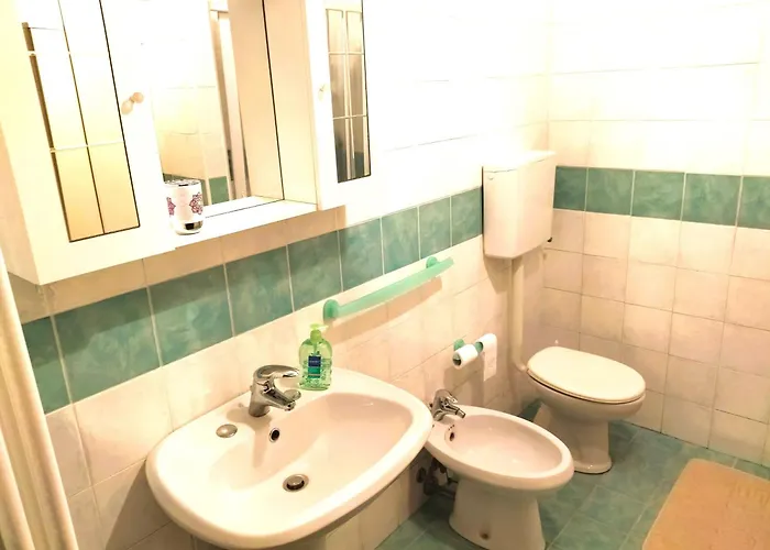 Il Sorriso Piano Terra A 5m Da Maria Cecilia Hospital