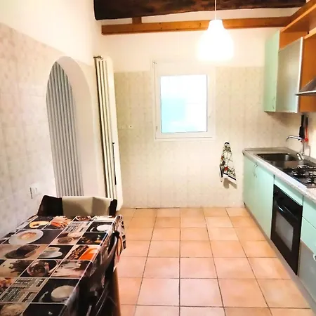 Il Sorriso Piano Terra A 5m Da Maria Cecilia Hospital * Луго