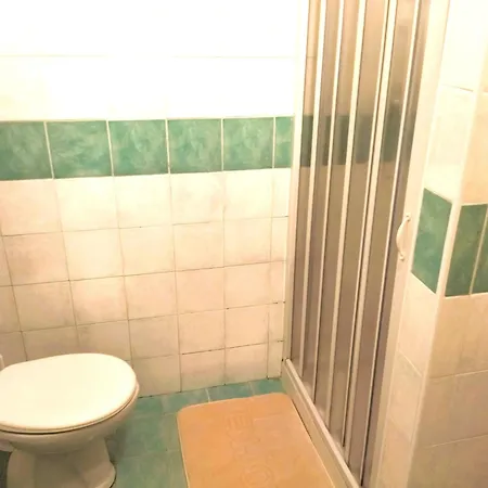 Appartamento Confortevole Il Sorriso Piano Terra Ingresso Indipendente Per Tranquilla Privacy *