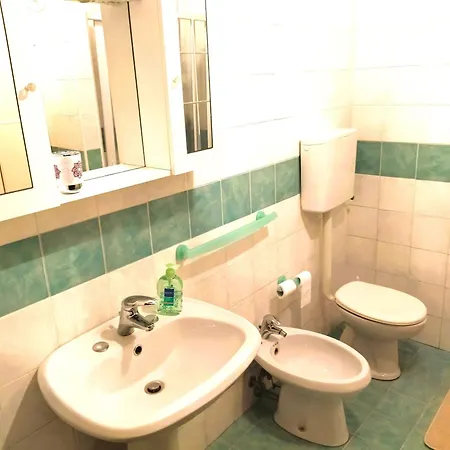 Il Sorriso Piano Terra A 5m Da Maria Cecilia Hospital