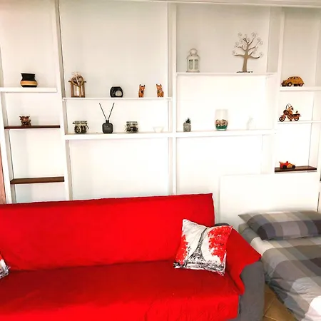 Confortevole Il Sorriso Piano Terra Ingresso Indipendente Per Tranquilla Privacy *